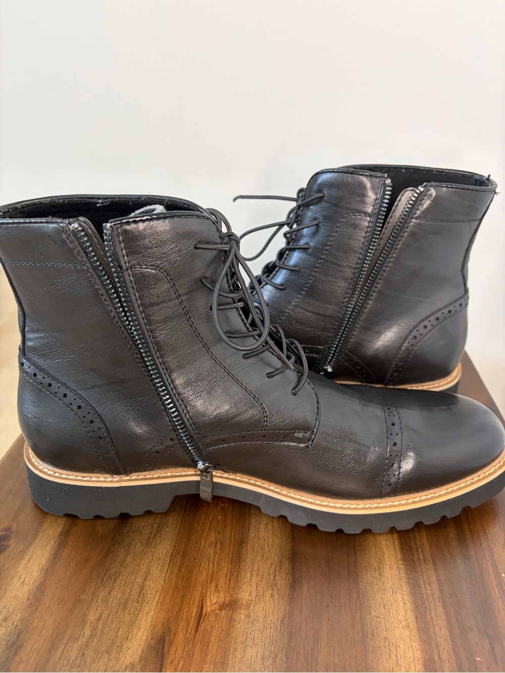 Reaction Kenneth Cole Black Leather Brogue Cap Toe Side Zip Ankle Boots. 10.5M - Picture 4 of 7